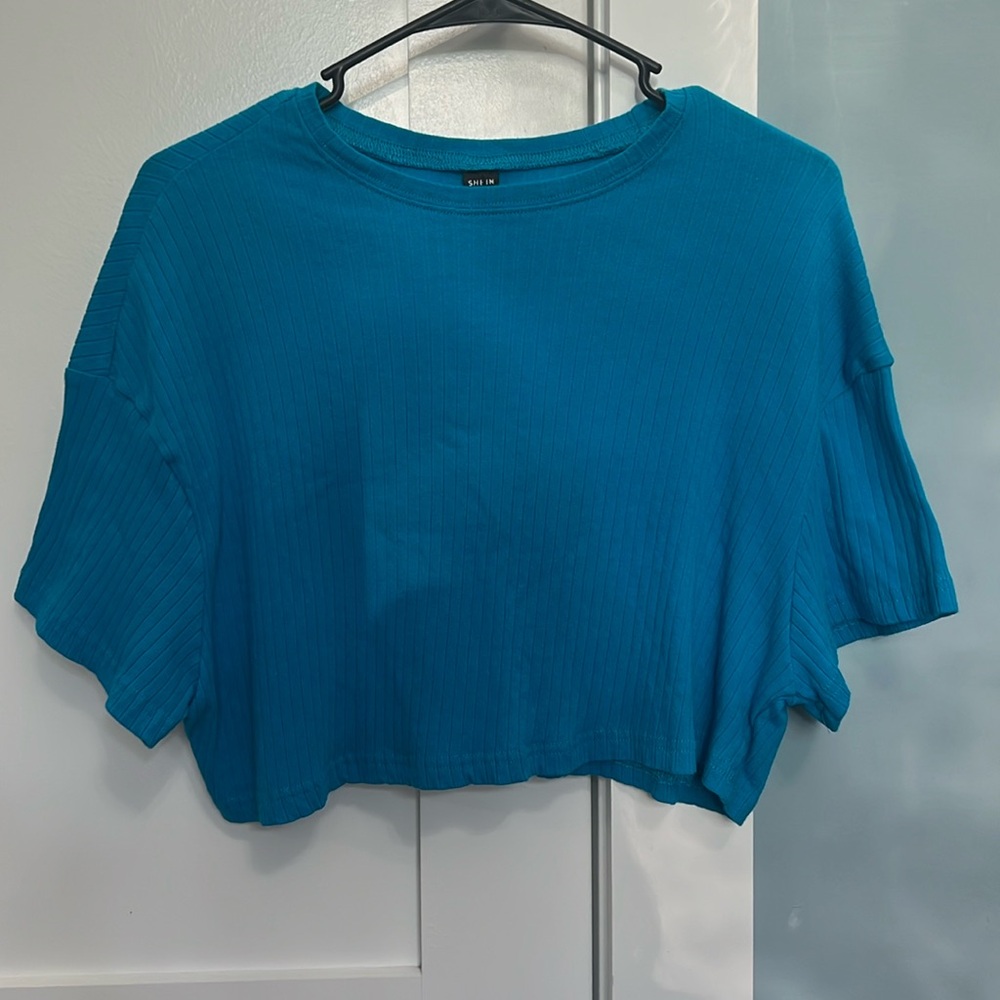 Shein Blue Cropped T-shirt